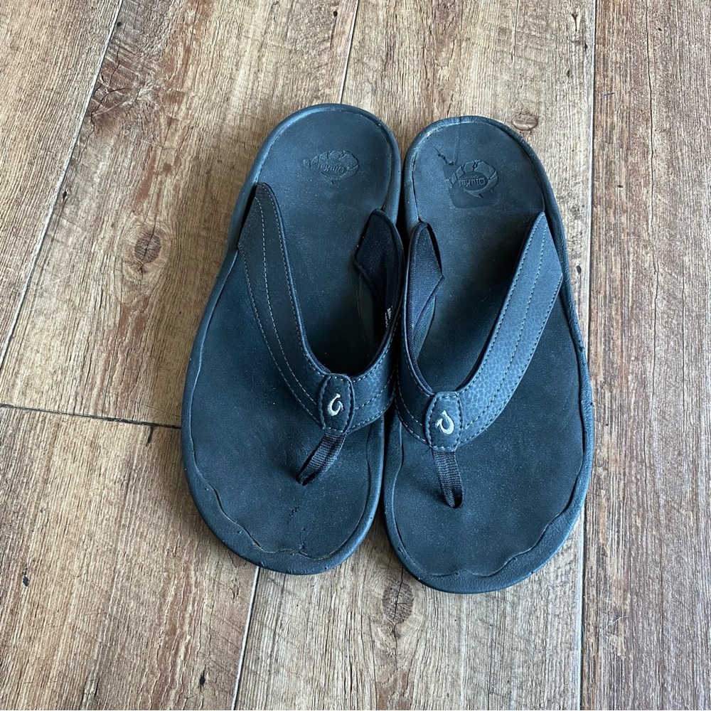 Olukai Ohana black thong flip flop beach sandals size 8
